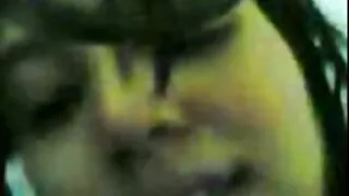 Mind min mink gyvena košmare, nes jos netradicinė dukra gyvena po vienu stogu su ja ir vyru. Moteriškė Abella Danger flirtuoja ne tik su mama, bet ir su moters draugais, o tai turi įtakos šeimos reputacijai. Pamotė nusprendė miegoti su savo lesbiete podukra dėl šeimos ir išlaikyti savo laimę.  Tačiau trindama pūlingus ir kunilingus, ponia negalėjo pabėgti, nes jaunasis Min approfittas nepadoriai pasinaudojo Milf minutės silpnybe. Mergina nutempė strapon į miegamąjį, kad galėtų efektyviai pasimylėti su falo treniruokliu.  Tačiau kalės pasirodė labai pakliuvusios su švelnumu ir orgazmu.