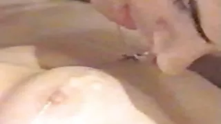 Kekše Keisha Gre sapeva nežinojo, kad ji buvo išsiskyrusi kaip paprasta kalė biure. Mergina nuolat bėgo pas perspektyvius vaikinus, kad čiulpia pūlingą ir nenuilstamai dulkinasi. Bendrovės darbuotojas ketino pažeminti būsimą bosą, kuris per savaitę galėtų užimti laisvą vietą. Kolegos atsibodo su gaidžiu, kurį atlieka gobšus kekše.  Todėl pora vaidino: pavydas išmetė masalą pasveikinant draugą už skatinimą, o draugas išliko tik traukti shmaru, kuris bėgo ant Kukano.  Sušikti vyksta abipusiu susitarimu, nes vidpadis nėra skirtas pateikti pretenzijas prieš Viešpatį, kuris drąsiai apgaudinėjo ją seksui.