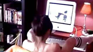 Gopnikai manė, kad prieš bezontovą su pivu grynai vyriškoje kompanijoje buvo normalus vakaras, tačiau viskas labai greitai pasikeitė, kai seksas  Keli apgavikai surengė amerikietiško praeivio kepsnį. Krūtinga nesivargino Čiulpti Visų iš eilės, o fakermenai pasinaudojo Madam prieinamumu. Temperamentinga kalė sumaniai pabalnojo vieną Gaidžio meilužį, įstumdama kito varpą į burną ir kruopščiai čiulpdama. min ha turi gerą koordinavimą, tuo pačiu teikdamas džiaugsmą ir šurmulį visiems partneriams.  Deginimas donu