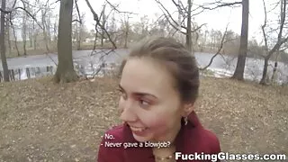 Kavinėje sutikęs gražų žmogų, kvailys jau mintyse suskaičiavo šūdą su draugais ir pasirodė velniškai teisus. Blondinė buvo įtikinta į grupinę orgiją su creampie. Minia apsupo Senoritą, kad tinkamai išdulkintų tsatsu į visas skylutes vienu metu ir ratu. Jausmingas, geismo kupinas kūnas tiesiog norėjo, kad kuo daugiau įžūlių sėklintojų Eklerų iškart užpultų.  Velnias rėkia ir prašo daugiau, o pahabniki retkarčiais palieka pertrauką, o į jų vietą ateina nauji.  Galų gale, užpildę skylutes, gaidžiai patenka į vidų, tada jie surenka ejakuliatą į martini taurę, o patenkintas vagis išgeria spermą.