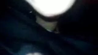 Raugintos lėlės lėja ieško naujų draugų ir patirties.  Jis netyčia atrado organizaciją, skirtą jaunimui laisvalaikiui. Brunetė nuėjo į pasimatymą tikėdamasi smagiai praleisti laiką. Gražuolė pateko į uždarą klubą, kuriame dalyviai mėgsta dulkintis trise, o pirmasis jos partneris yra Raudonplaukė. Jaunos moterys, kaip tikros vyresnės Lesbietės, turėtų patenkinti vienišumą nušvietusio vaikino užgaidas ir geismą, taip pat visas išlaidas apmokėti iš savo kišenės. Merginos žavisi mielas, kurio Gaidys atrodo kaip akmuo.   Ir jie susitinka su juo laukiniame paplūdimyje, bet tada persikelia į madingo poilsio komplekso baseiną.