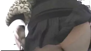 Turtinga kaimynystė, ir mes turėtume sutikti vienišą idiotą, kuris gyvena netoliese. Pats seksas užmezga kontaktą ir pradeda pokalbį. Pasirodo,kad jie turi daug bendro-jiems patinka analinis. Brunetė davė kaimynui gerą čiulpimą ir buvo pakliuvusi į asilą vien todėl, kad fakermanui patiko Tsatsa.   Trashy grožis nebuvo šūdas dabar, nes gudrus gaidys prieš tai pakliuvom milijonus pussies, stumdami storą varpą į makšties konteinerius. Patinas taip pat nežinojo, kaip iš nuogirdų pakliūti į užpakalį, todėl pristatė nerealų šurmulį jaunai merginai, kuri grakščiai stovėjo su vėžiu.
