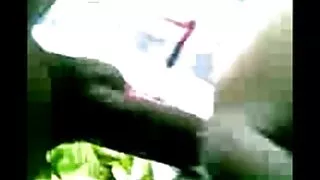 Šviesiaplaukė Se porta dažnai į savo namus atsineša naujų vaikinų, kad patikrintų baldų elastingumą ir minkštumą.  Šiandien jauna šviesiaplaukė dulkina su nauju meilužiu ant sofos. Gražioji chikula tsatsa iniciatyva sumaniai valdoma kartu su eldaku, suteikiant vulgariam sėklintojui nuostabų čiulpimą. SlrRozhopay   Štai kodėl geidulinga ladybug yra nedelsiant pakviesta filmuoti, nes aktorė teikia aukščiausios kokybės turinį.