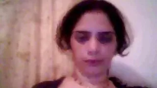 Seksualinis Vaizdo įrašas pasakoja iš brandžios merginos ir jos seksualinių nuotykių, kuriuose ji nuolat patenka.  Išėjusi iš biuro, moteris įstringa Metro vagone, kur storas patinas prilimpa ir ne tik glosto užpakalį ir nusirengia, bet tiesiogine to žodžio prasme dulkina japonus su keleiviais, baigdamas dvokiančia riebia sperma tiesiai pūlingoje. Po to kalę ant gaidžio traukia darbo kolega, naudodamas analinio sekso lubrikantą. Renginiai viešajame transporte tęsiasi ir ten kalė gauna varpą net į išangę. Yra viešas Analinis, o sėkla teka į išorę creampie pabaigoje.