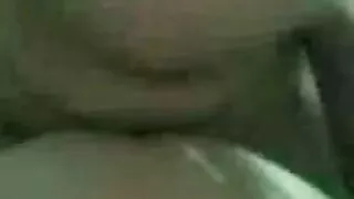 Vaikinas mėgsta linksmintis su savo mergina neįprastais būdais. Šiandien bus Vaidmenų žaidimai, o vaikas pasipuošs kostiumu, jei žiūrės, kaip tarnaitė vaikšto po namus ir atlieka įprastus darbus su šiuo kostiumu. Žinoma, tiesiog pažvelgti į vagystę yra nuobodu, todėl draugas kelia trauką su vėžiu ir pakelia savo sijoną. Tada jis pašalina kelnaites nuo grožio ir paskleidžia bandeles.  Paėmęs nedidelį agurką iš šaldytuvo, Chel uždeda ant jo prezervatyvą ir lėtai stumia nash agurkas yra šaltas,todėl įdegis