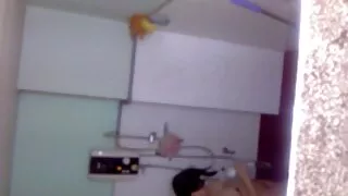 Puiku, kai turi merginą. Bet daug gražiau, kai yra du. Raudonplaukė yra ypač gera. Jauni, krūtingi, kupini jėgų, pasiruošę bet kada žįsti ir neprieštarauja tam, kad jie būtų pašalinti. Jie švelniai bučiuoja ir glamonėja vienas kitą. Dvigubas čiulpimas, kurį atlieka Lesbiečių gražuolės, visų pirma yra pagyrimas, O Sušikti Vaikinas tuo mėgaujasi, spoksodamas į kamerą. Iniciatyvūs vyrai žino, ką daryti, o vulgarus sėklintojas supyksta, pamiršdamas visus tos dienos reikalus, kurie jo laukia.   DruchUchit su grožiais visada turės laiko, tačiau kandiklio poliravimas netoleruoja vėlavimų, su kuriais ladybugs gerai susidoroja.
